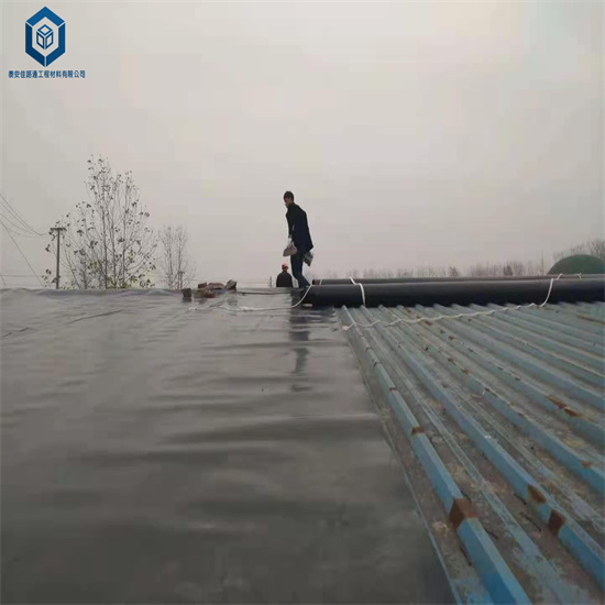 土工膜抗老化性能