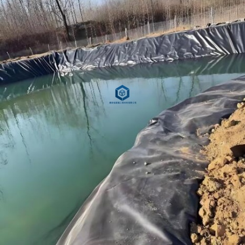 鱼塘铺设防渗土工膜的注意事项